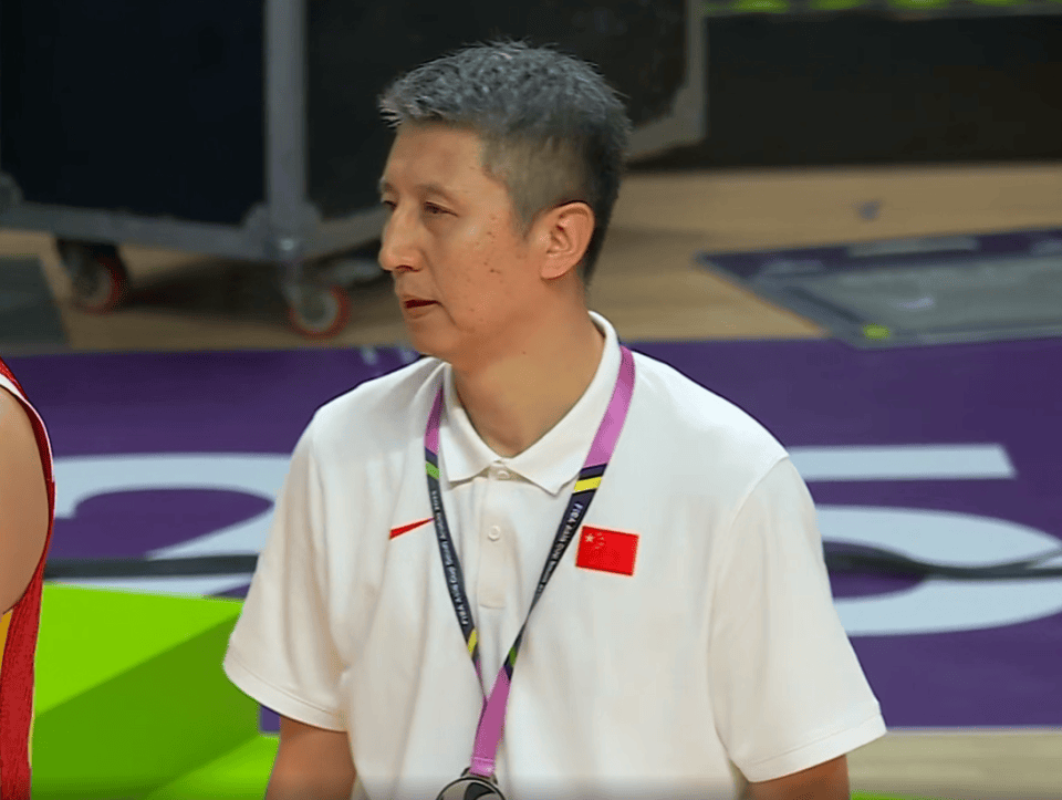 不靠能力不靠天赋!郭士强男篮成绩好的原因,对CBA超巨是个讽刺