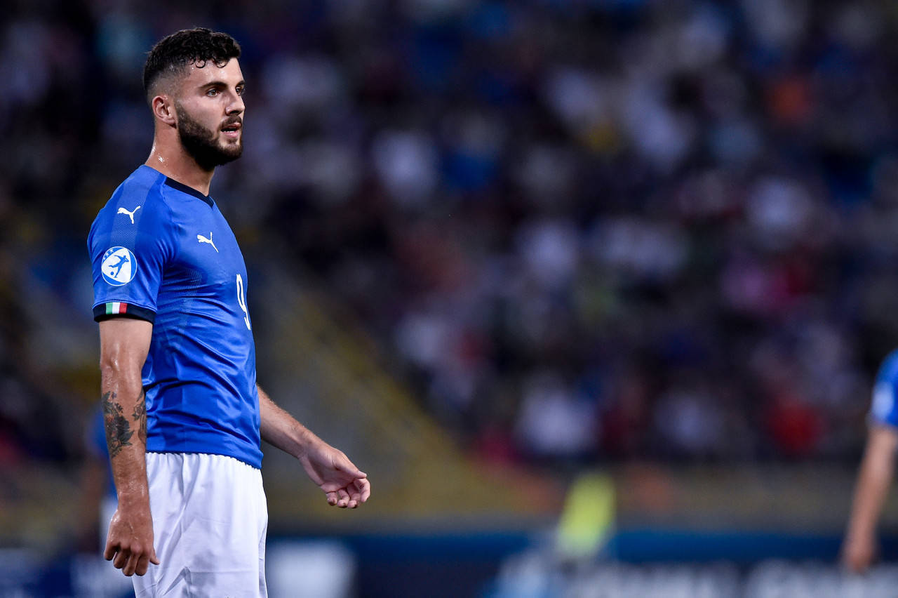 迪馬(mǎ)济奥：科(kē)莫前(qián)锋库特罗內(nèi)接近加盟帕爾(ěr)馬(mǎ)，相关谈判进展顺利