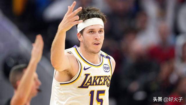 8920万美(měi)元合同(tóng)，湖人隊(duì)裡(lǐ)夫斯拒绝了湖人隊(duì)能給(gěi)出的最高(gāo)合同(tóng)