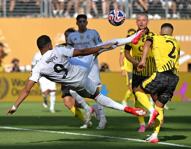 世俱杯｜皇家马德(dé)裡(lǐ)晋级四強(qiáng)