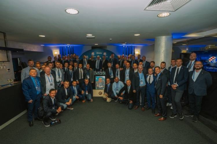 官方：克罗地亚足球名宿博班当选萨格勒布迪纳摩主席