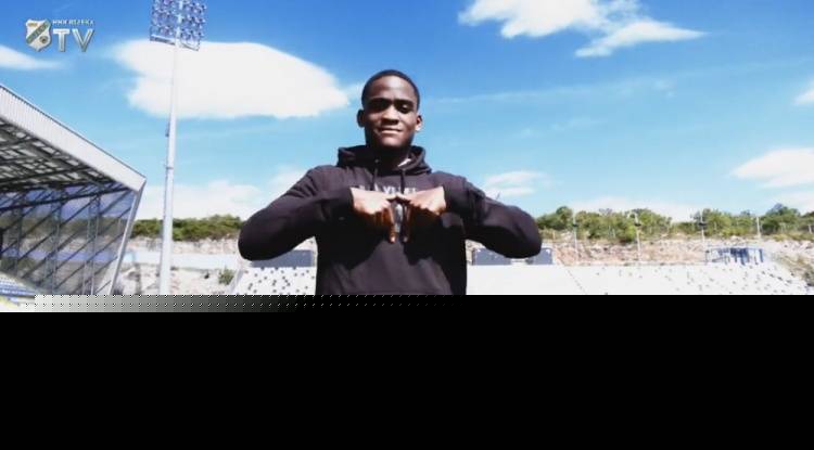 官方：伯恩茅(máo)斯20岁前锋阿(ā)杰伊永久转會(huì)里耶卡(kǎ)