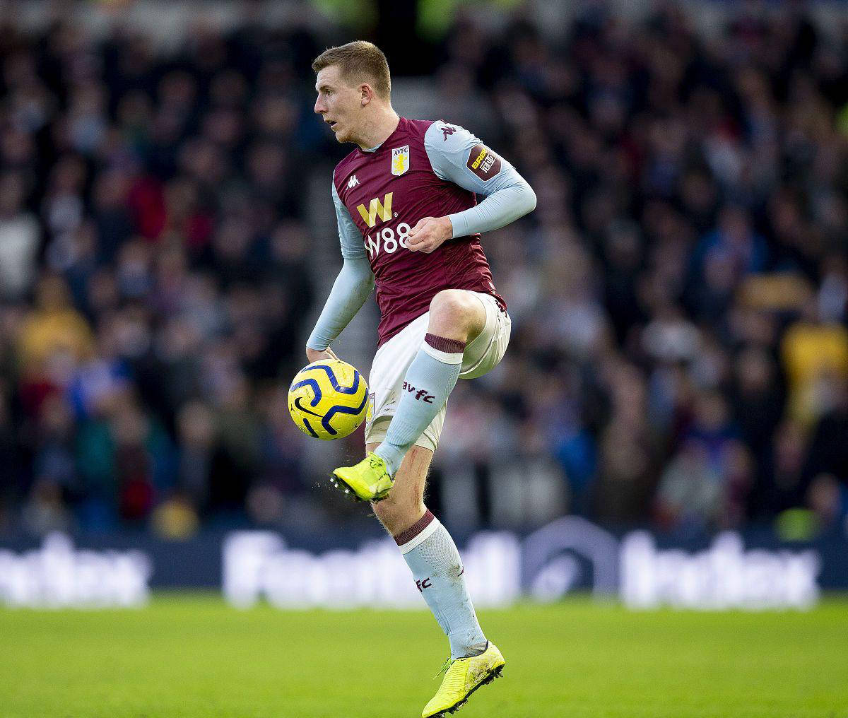 伯恩茅(máo)斯逆袭，阿斯頓(dùn)維(wéi)拉主场5连勝(shèng)