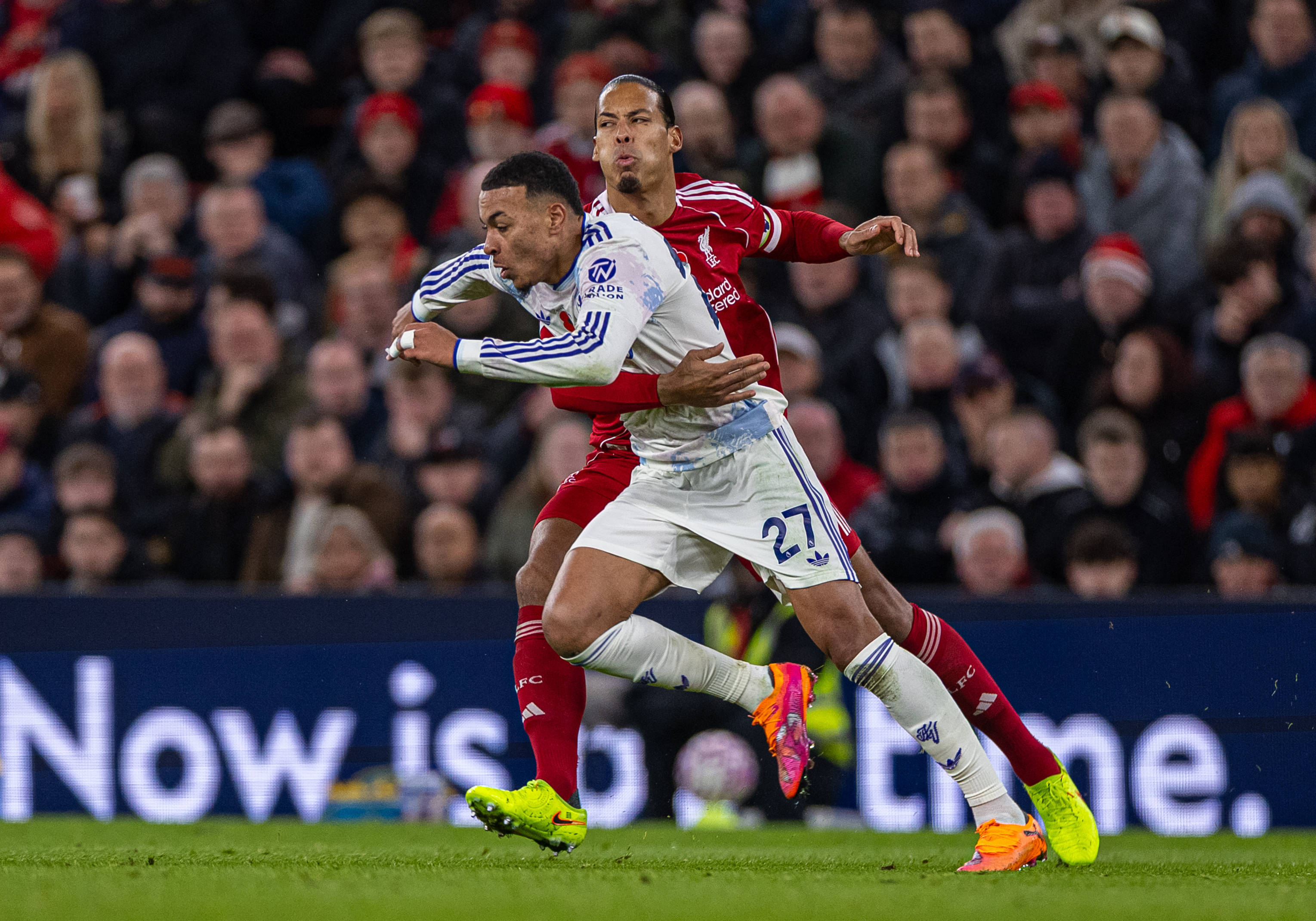 （体育）足球——英超：利物浦胜阿斯顿维拉