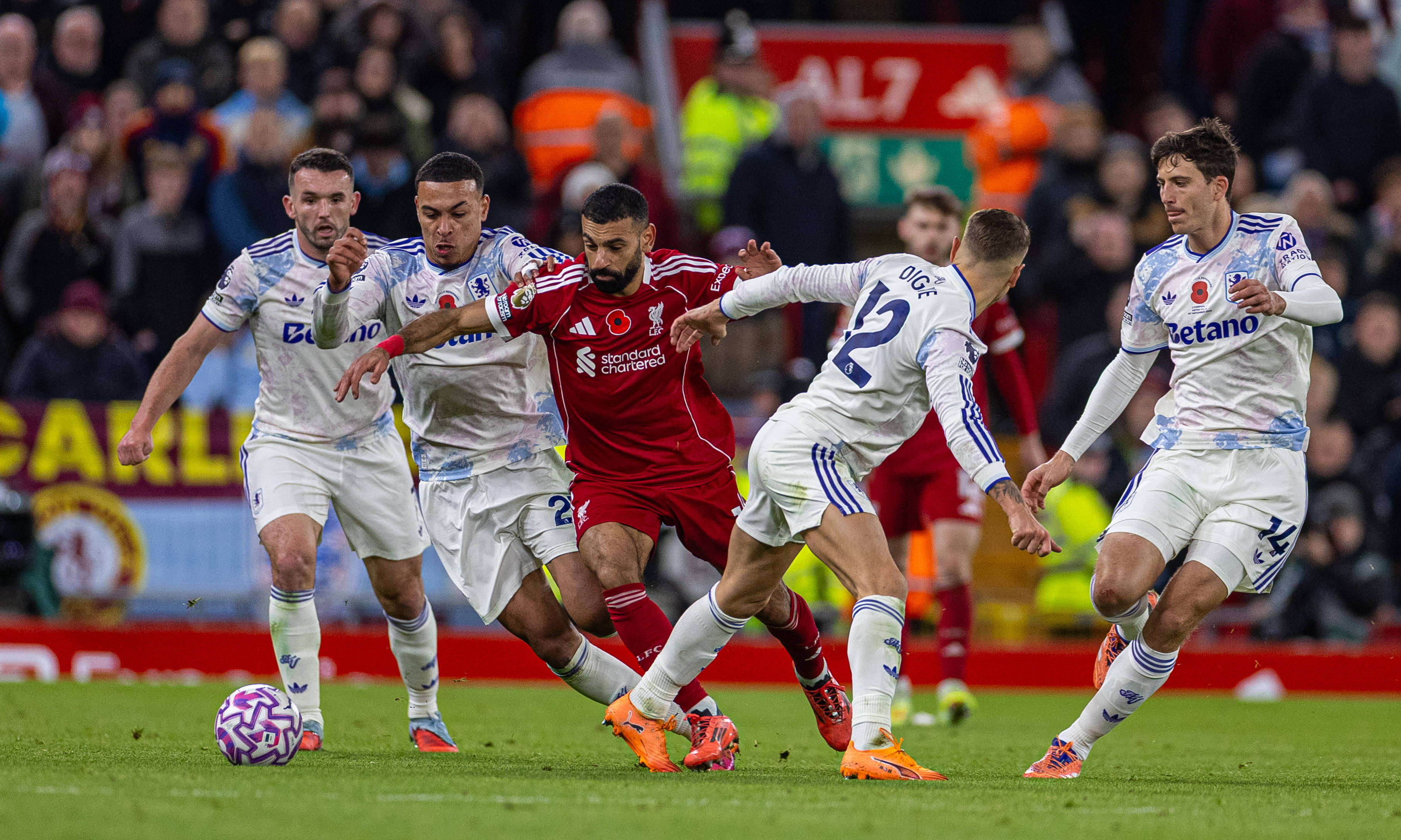 （体育）足球——英超：利物浦胜阿斯顿维拉